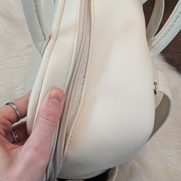 Ayla & Co Full-Size Diaper Bag Backpack White Ivory - Picture 5 of 15